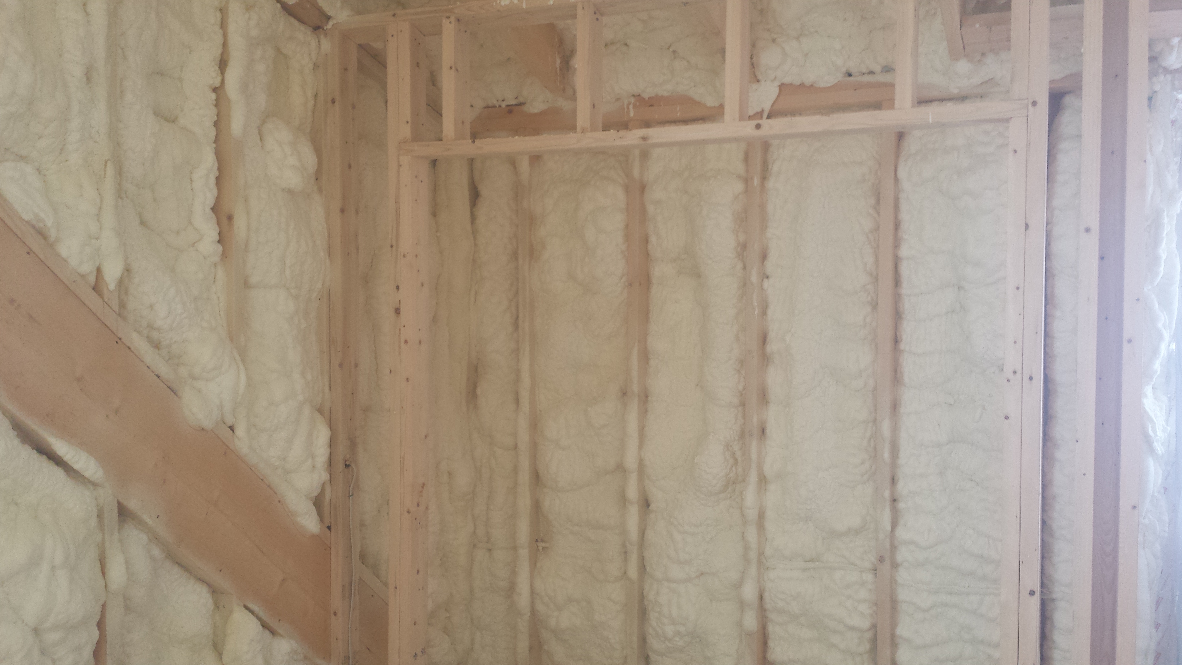 Walls - Spray Foam Rental 